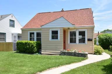 Main picture of 3316 N 77th St