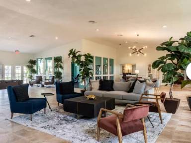Main picture of Lakeside Gardens Apartments