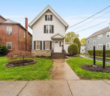 Main picture of 104 Grand Blvd