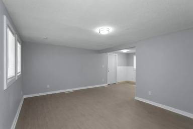 Main picture of 8108 N Jefferson St
