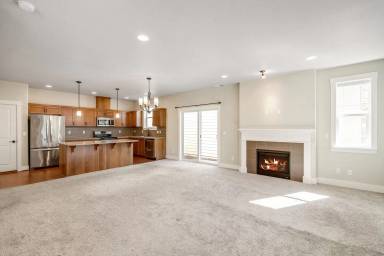 Main picture of 469 SW Mitchum Ter