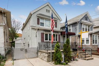 Main picture of 9105 107th Ave