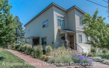 Main picture of 1756 NW Harriman St