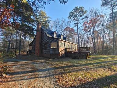 Main picture of 2340 Batterson Rd