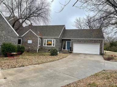 Main picture of 7204 E Bainbridge Rd