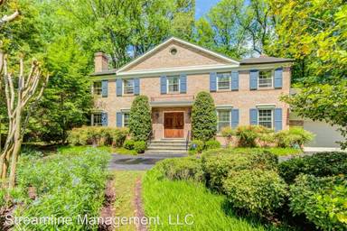 Main picture of 7017 Darby Rd