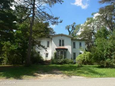 Main picture of 3865 E Delhi Rd
