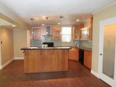 Main picture of 813 Inglewood Dr