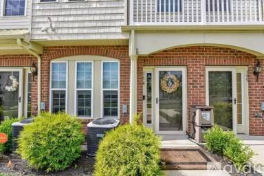 Main picture of 154 Kyle Dr