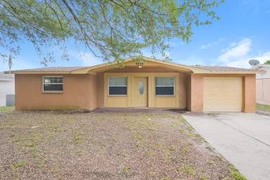 Main picture of 6024 Boxwood Dr