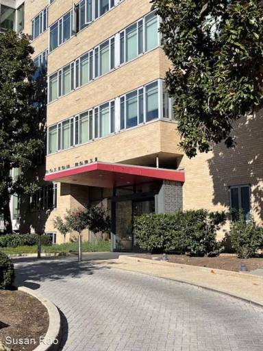 Main picture of 1711 Massachusetts Ave NW