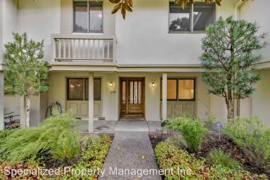Main picture of 14685 Fieldstone Ct
