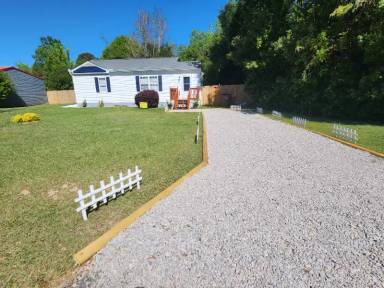 Main picture of 712 Ruby St