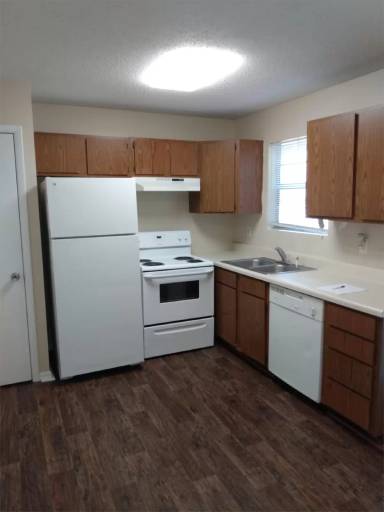 Main picture of 302 Hollingsworth Ave