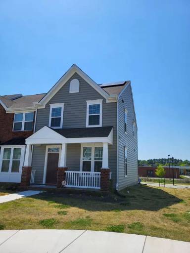 Main picture of 211 Goldenstar Ln