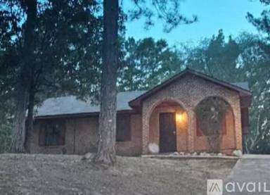 Main picture of 304 Lennard Ave