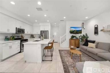 Main picture of 2625 Verna Dr