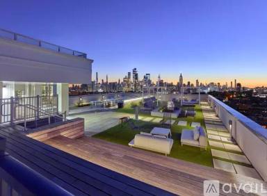 Main picture of 700 Jackson St