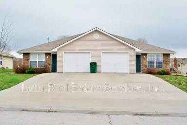 Main picture of 704 Faith Ln