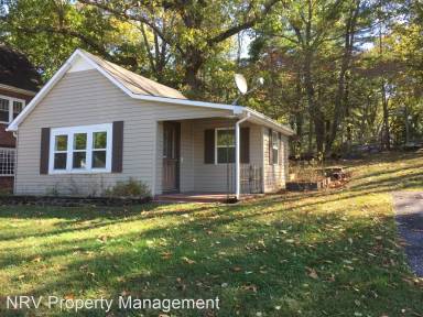 Main picture of 900 Tyler Ave