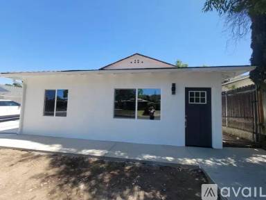 Main picture of 10330 Langmuir Ave