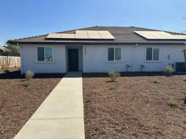 Main picture of 2340 Oakmont Cir