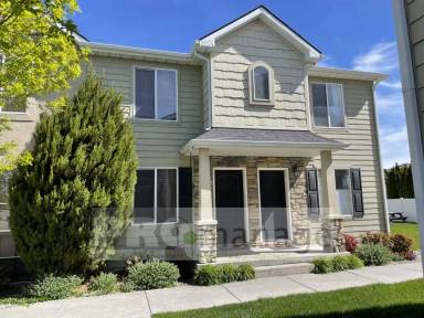 Main picture of 2497 Eagle Dr