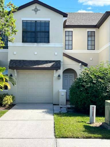 Main picture of 2202 Seven Oaks Dr