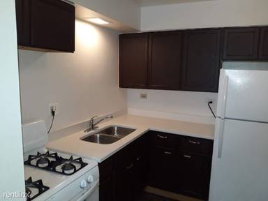 Main picture of 844 W College Blvd