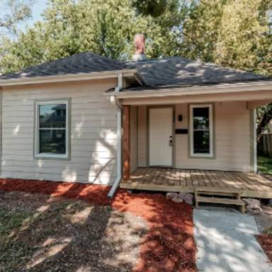 Main picture of 2930 Starr St