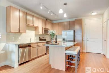 Main picture of 2605 River Dr