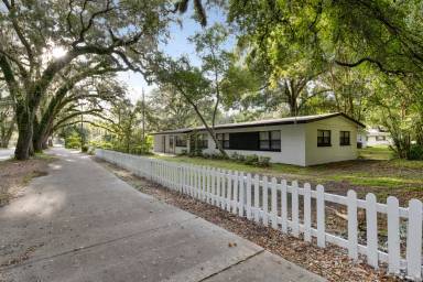 Main picture of 2518 SW 2nd Ave