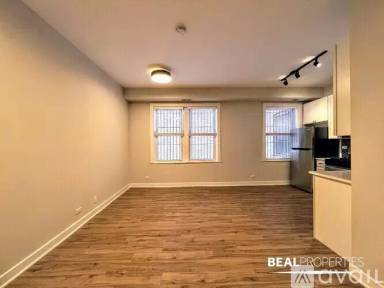 Main picture of 656 Wrightwood Apartments