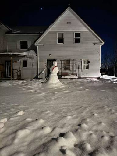 Main picture of 90 Pondview St