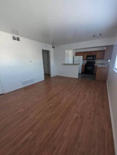 Main picture of 1728 N Fitzhugh Ave