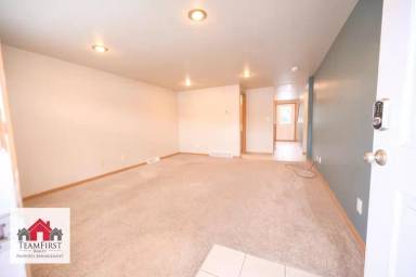 Main picture of 2135 S Broadway