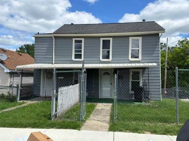 Main picture of 102 Linn Ave