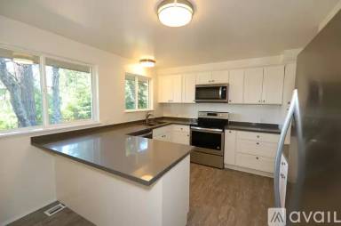 Main picture of 300 Santa Fe Dr