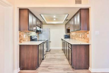 Main picture of 1223 N Granite Reef Rd