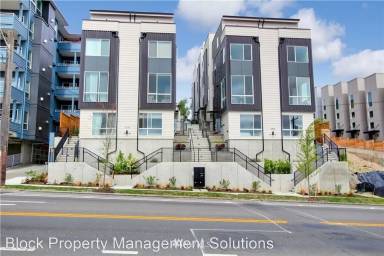 Main picture of 3104 SW Avalon Way