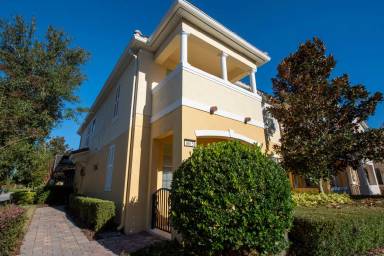 Main picture of 8615 Lower Villagewalk Cir