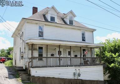 Main picture of 152 6th St