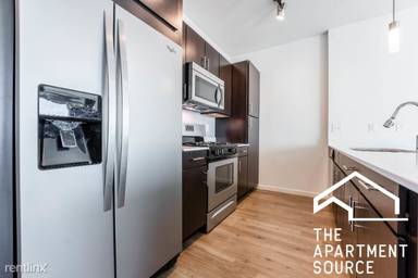 Main picture of Halsted Flats