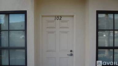 Main picture of 585 W Harvard Blvd