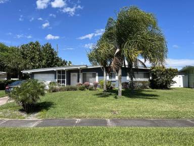 Main picture of 441 Granada St