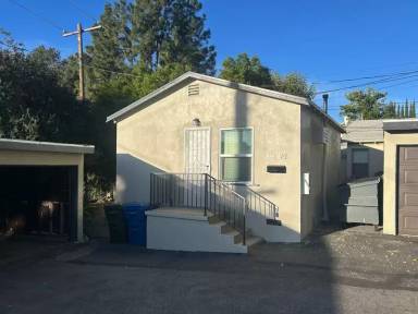 Main picture of 2232 1/2 Mira Vista Ave