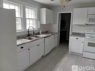 Main picture of 2827 Wilkinson Pike