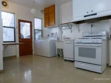 Main picture of Church St