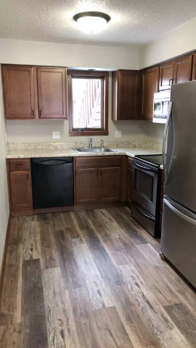 Main picture of 2089 NW Hickory Ln