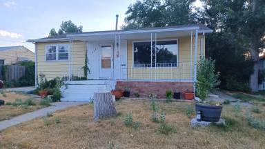 Main picture of 1828 S Poplar St